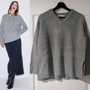 NEW Zara | Heavy Knit V Neck Sweater